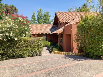 Excelente y comoda casa en condominio sector el Carmen de Huechuraba