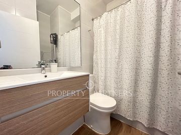 Espectacular departamento con jardín en exclusivo condominio en El Sauce Huechuraba