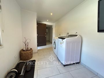 Impecable y acogedora casa de 4 dormitorios en condominio a pasos de Colegio San Francisco Javier