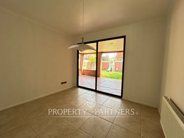 Amplia y luminosa Casa de 4 dormitorios en condominio, Colegio Pumahue