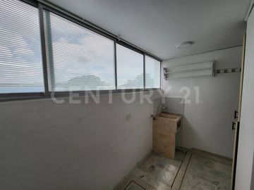 Apartamento en venta en el Departamental
