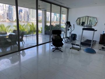 ¡Tu residencia de lujo, en una isla en el corazón de la ciudad de Panamá!