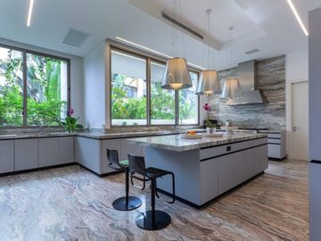 ¡Tu residencia de lujo, en una isla en el corazón de la ciudad de Panamá!