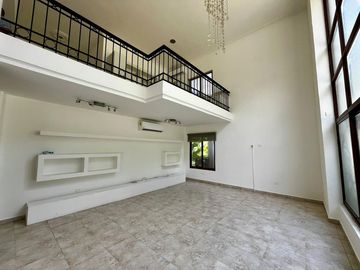 Vive en Grande: Venta de casa de Dos Niveles en Camino de Cruces