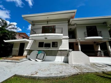 Vive en Grande: Venta de casa de Dos Niveles en Camino de Cruces
