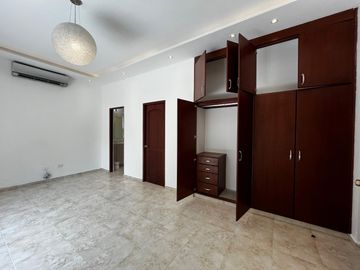 Vive en Grande: Venta de casa de Dos Niveles en Camino de Cruces
