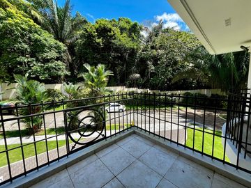 Vive en Grande: Venta de casa de Dos Niveles en Camino de Cruces