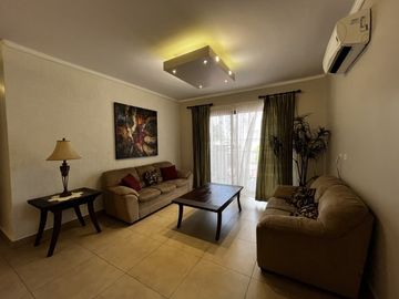 Comodo Apartamento en Embassy Village
