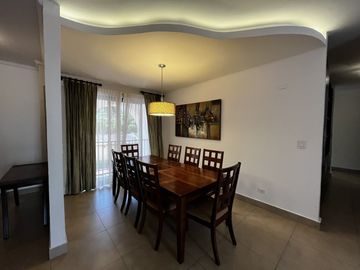 Comodo Apartamento en Embassy Village