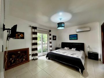 Espacio y Confort en Cada Rincón: Casa en Camino de Cruces