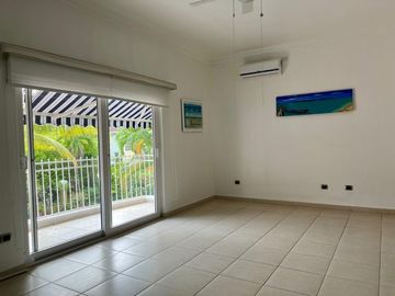 Espacio y Confort en Cada Rincón: Casa en Camino de Cruces