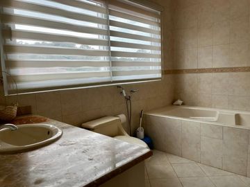 Espacio y Confort en Cada Rincón: Casa en Camino de Cruces