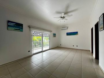 Espacio y Confort en Cada Rincón: Casa en Camino de Cruces