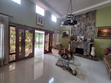 Casa en Coco del Mar/ Lote con zonificiacion R2A ( Residencial mediana densidad)