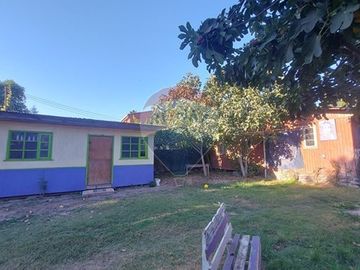 CASA DE CAMPO CON GRAN SITIO ISLA DE MAIPO