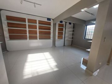 Casa Comercial en Lo Barnechea