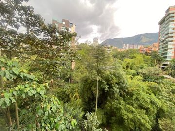 APARTAMENTO EN VENTA UBICADO EN EL POBLADO SECTOR VIZCAYA