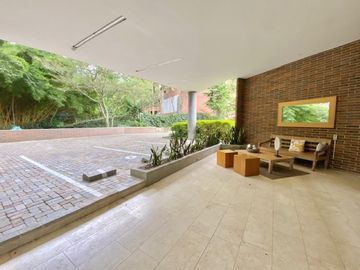 APARTAMENTO EN VENTA UBICADO EN EL POBLADO SECTOR VIZCAYA