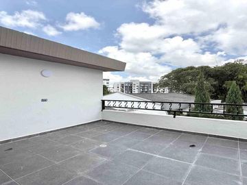 CASA EN ARRIENDO EN ALAMOS/PEREIRA