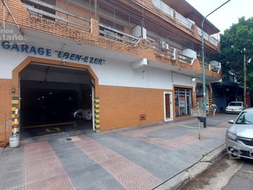 1 ½ de Av. Maipu. 100 cocheras. 2 plantas. 2000m2