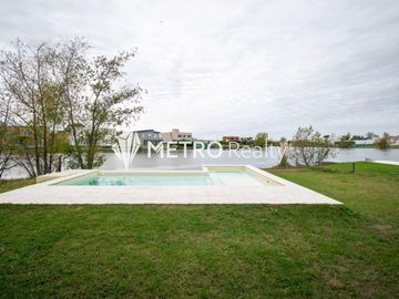 Casa en venta 5 ambientes Barrio Privado Santa Isabel, Escobar.