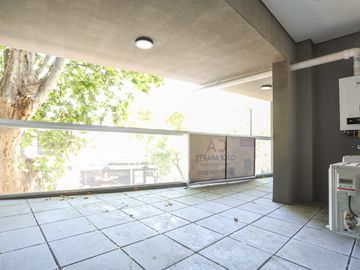 VENTA - 3 AMBIENTES C/BALCÓN - COCHERA CUBIERTA - PARRILLA PROPIA - PALERMO SOHO
