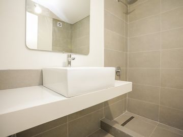 VENTA - 3 AMBIENTES C/BALCÓN - COCHERA CUBIERTA - PARRILLA PROPIA - PALERMO SOHO