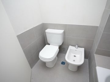 VENTA - 3 AMBIENTES C/BALCÓN - COCHERA CUBIERTA - PARRILLA PROPIA - PALERMO SOHO