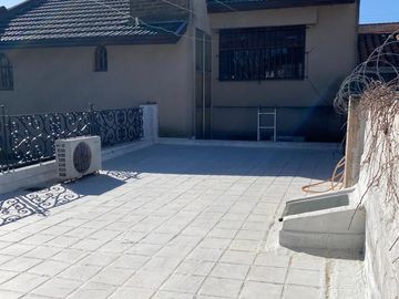 Casa 4 ambientes en 2 plantas con jardín y piscina en venta- ALQUILADA HASTA JUNIO 2026 - Don Bosco