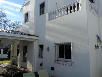 Venta Casa 3 Dormitorios - B° Jardin