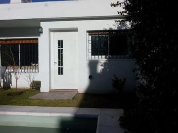 Venta Casa 3 Dormitorios - B° Jardin