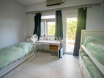 Casa en  venta 5 ambientes en CUBA Villa de Mayo, zona norte