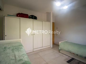 Casa en  venta 5 ambientes en CUBA Villa de Mayo, zona norte