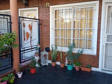 Duplex en venta en Ugarte al 3000