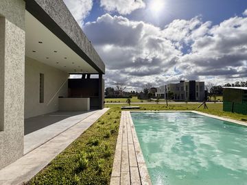 Casa en venta Barrio Canning Chico