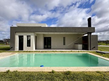 Casa en venta Barrio Canning Chico