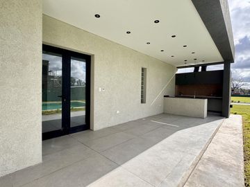 Casa en venta Barrio Canning Chico