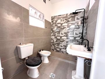 Departamento en  venta en Nueva Córdoba, ideal ubicacion, 2 dormitorios   dependencia, terraza. PH