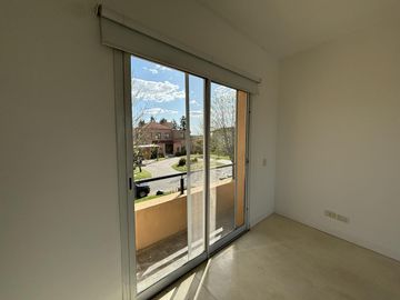Casa en  Venta y Alquiler San Isidro Labrador Villanueva