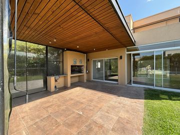 Casa en  Venta y Alquiler San Isidro Labrador Villanueva