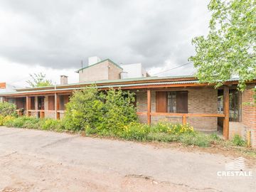 Casa 3 dormitorios en venta  - Lomas de Fisherton