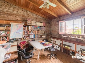 Casa 3 dormitorios en venta  - Lomas de Fisherton