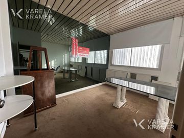 Depósito en venta