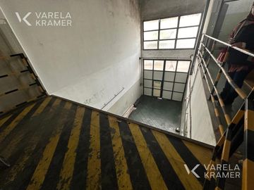 Depósito en venta