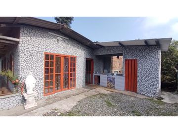 Se Vende Finca Pequeña en Filandia vía a Quimbaya