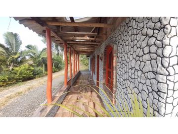 Se Vende Finca Pequeña en Filandia vía a Quimbaya