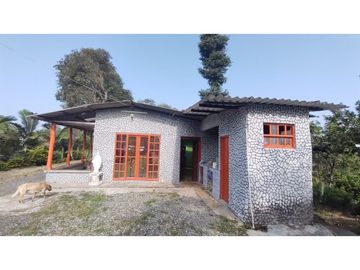 Se Vende Finca Pequeña en Filandia vía a Quimbaya