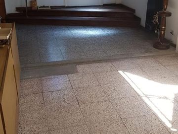 Casa en venta - 1 Dormitorio 1 Baño - 300Mts2 - Temperley