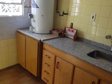 Casa en venta - 1 Dormitorio 1 Baño - 300Mts2 - Temperley