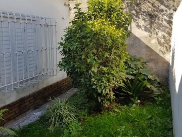 Casa en venta - 1 Dormitorio 1 Baño - 300Mts2 - Temperley